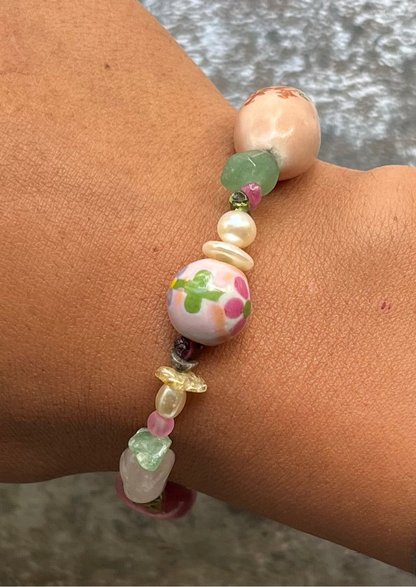Unikat Handgemachtes Armband mit Halbedelsteinen und Vintage Perlen