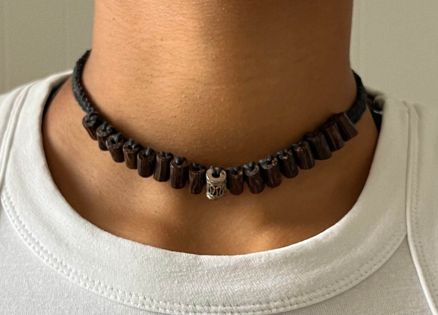 Halskette/Choker mit Holzperlen