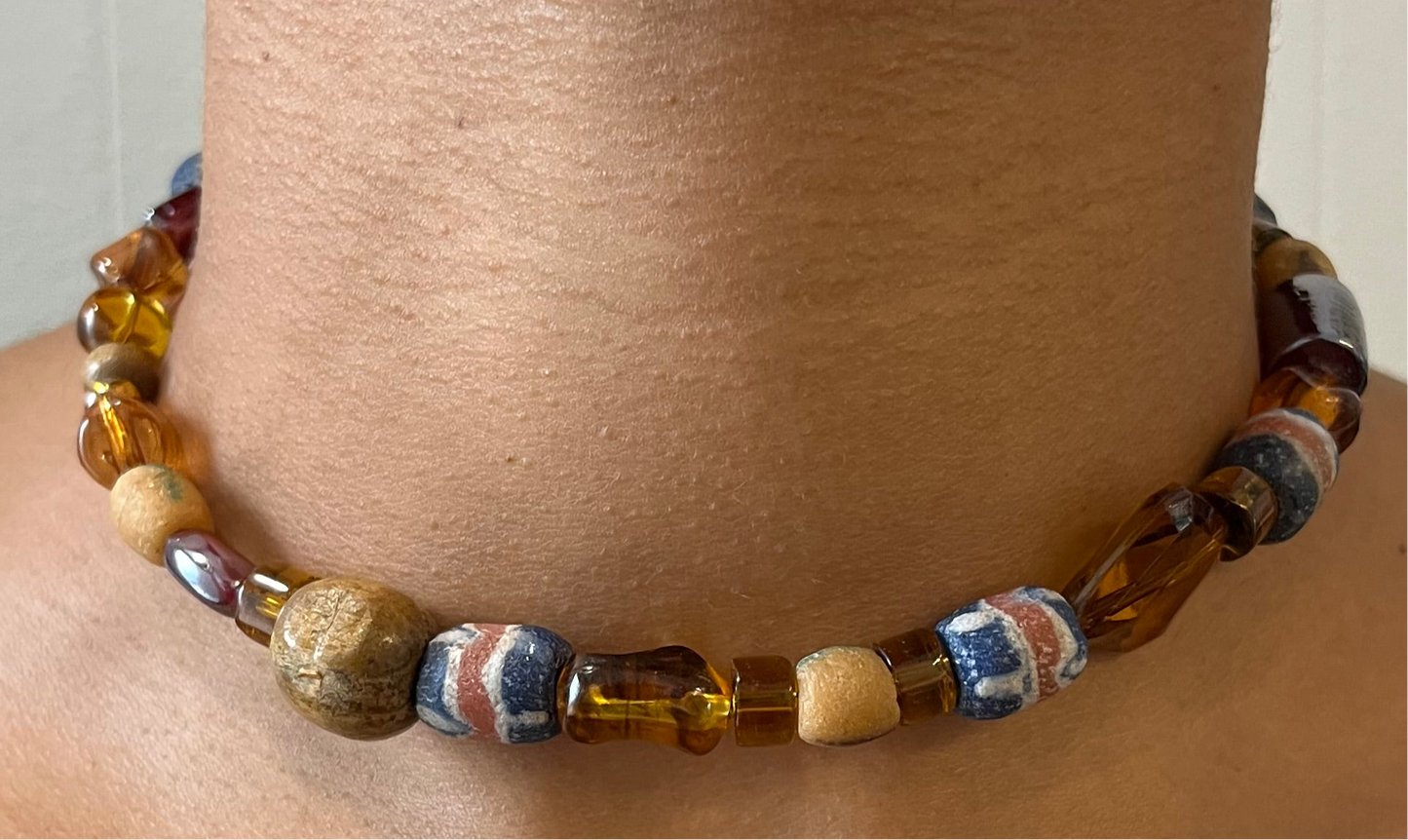 Handmade Halskette mit Vintage Perlen