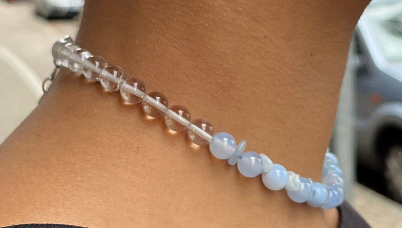 Unikat Handgemachte Halskette mit Glasperlen und Aquamarin