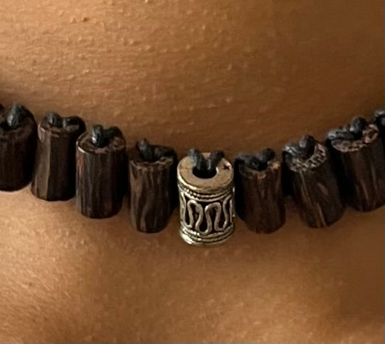 Halskette/Choker mit Holzperlen