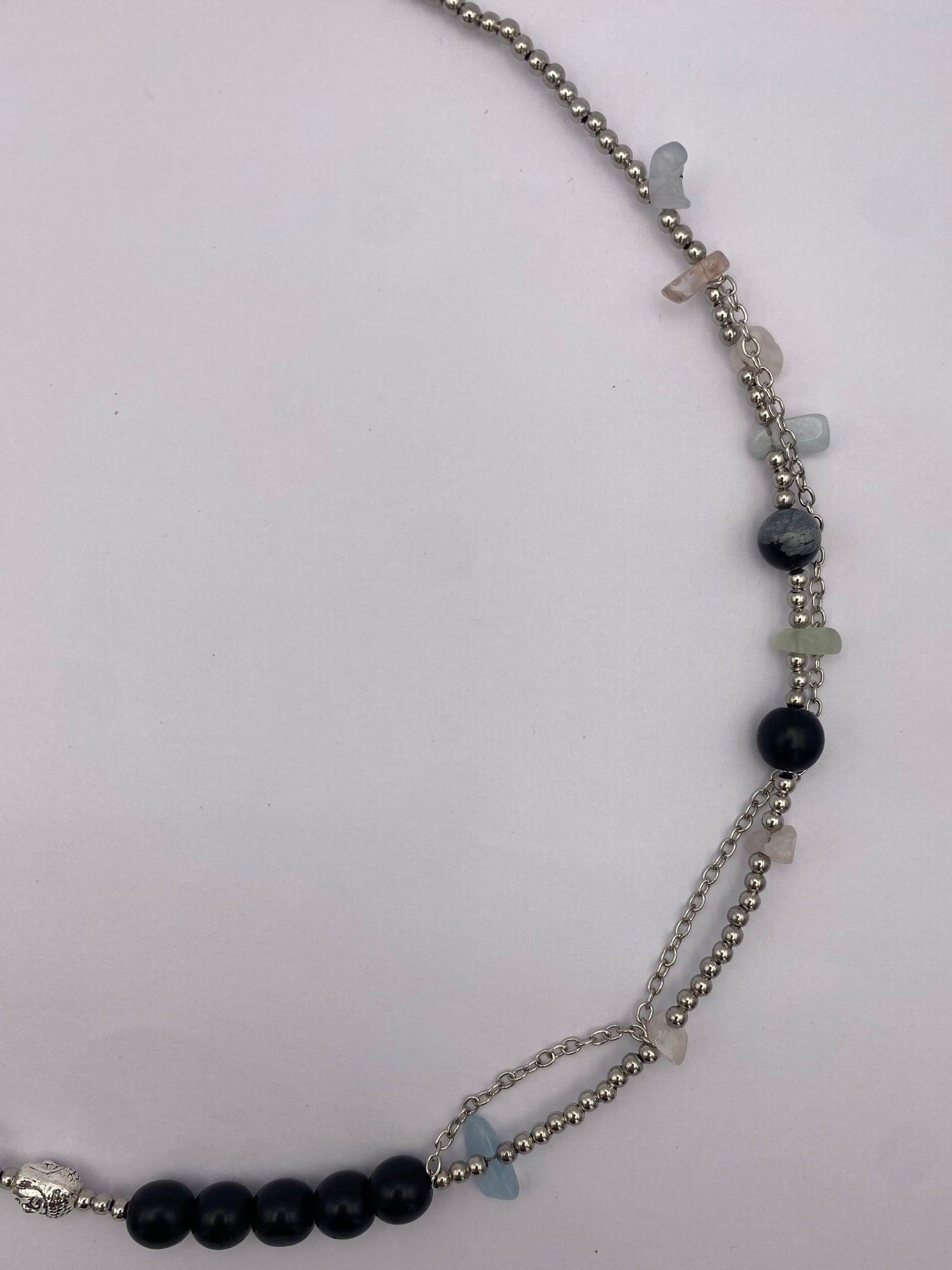 Handgemachte Halskette ‚Midnight Silver‘