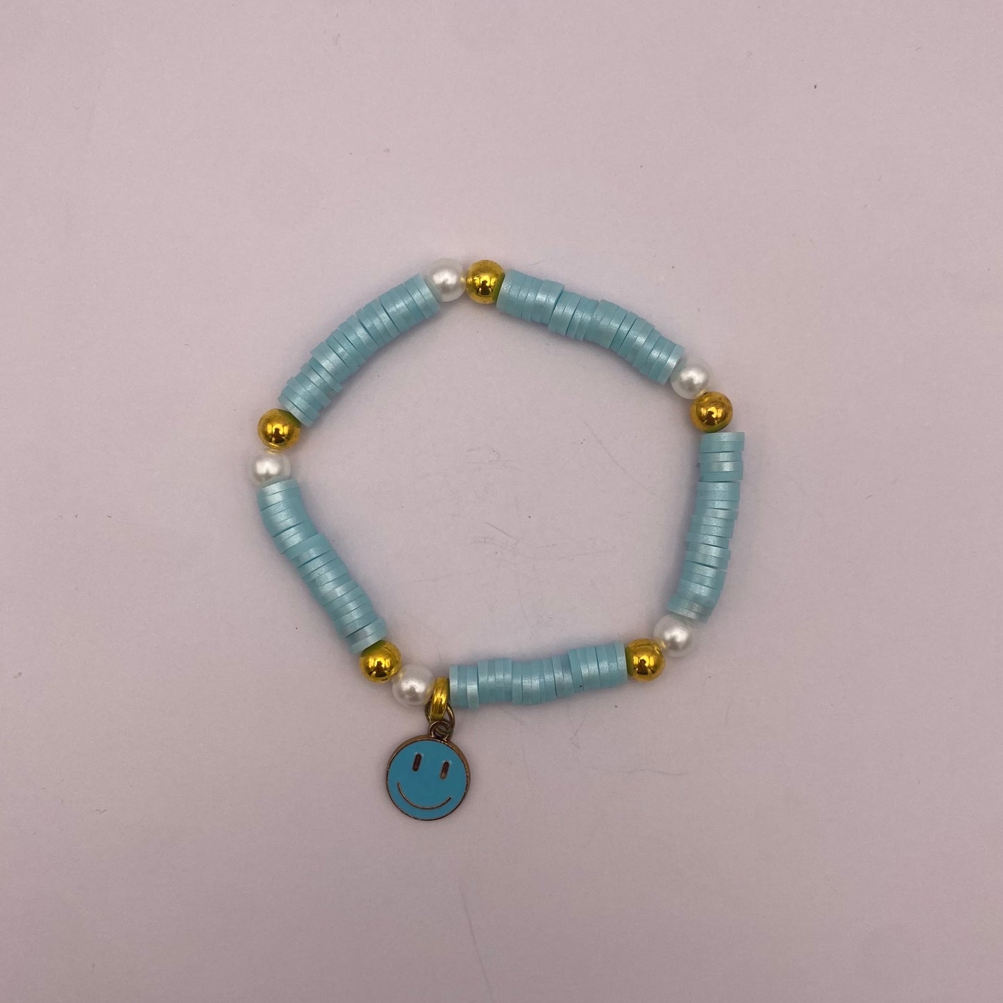 Armband mit Smiley-Anhänger