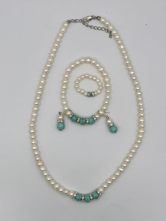 Preloved Set mit Perlen und Glitzersteinchen