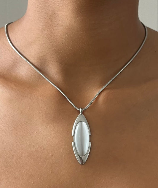 Vintage Kette mit Anhänger (passender Ring erhältlich)