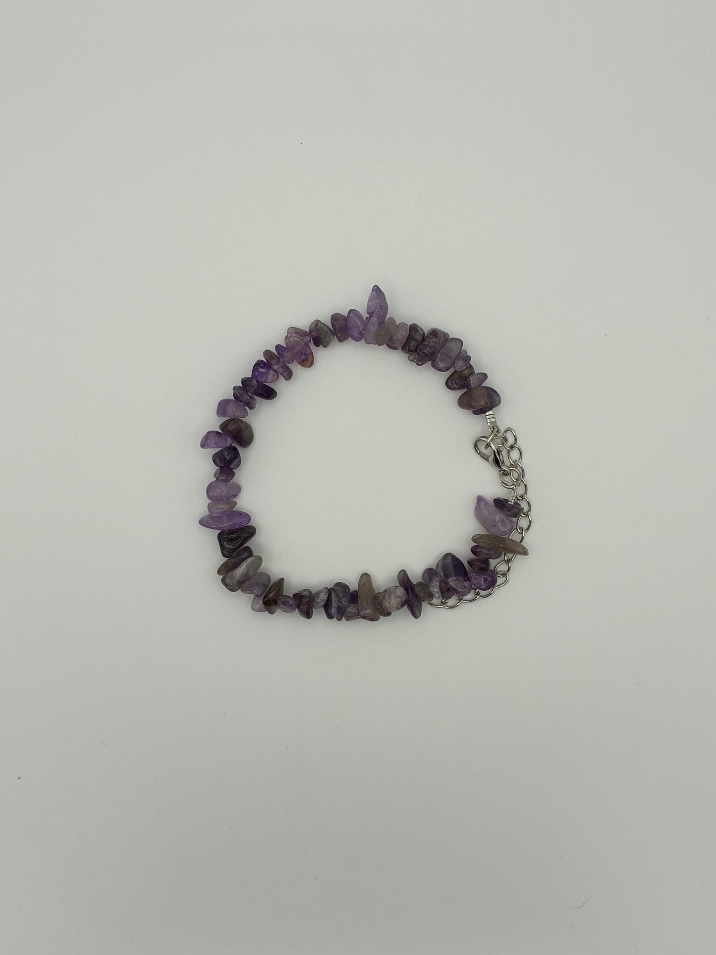 Edelstein-Armband mit Amethystsplittern