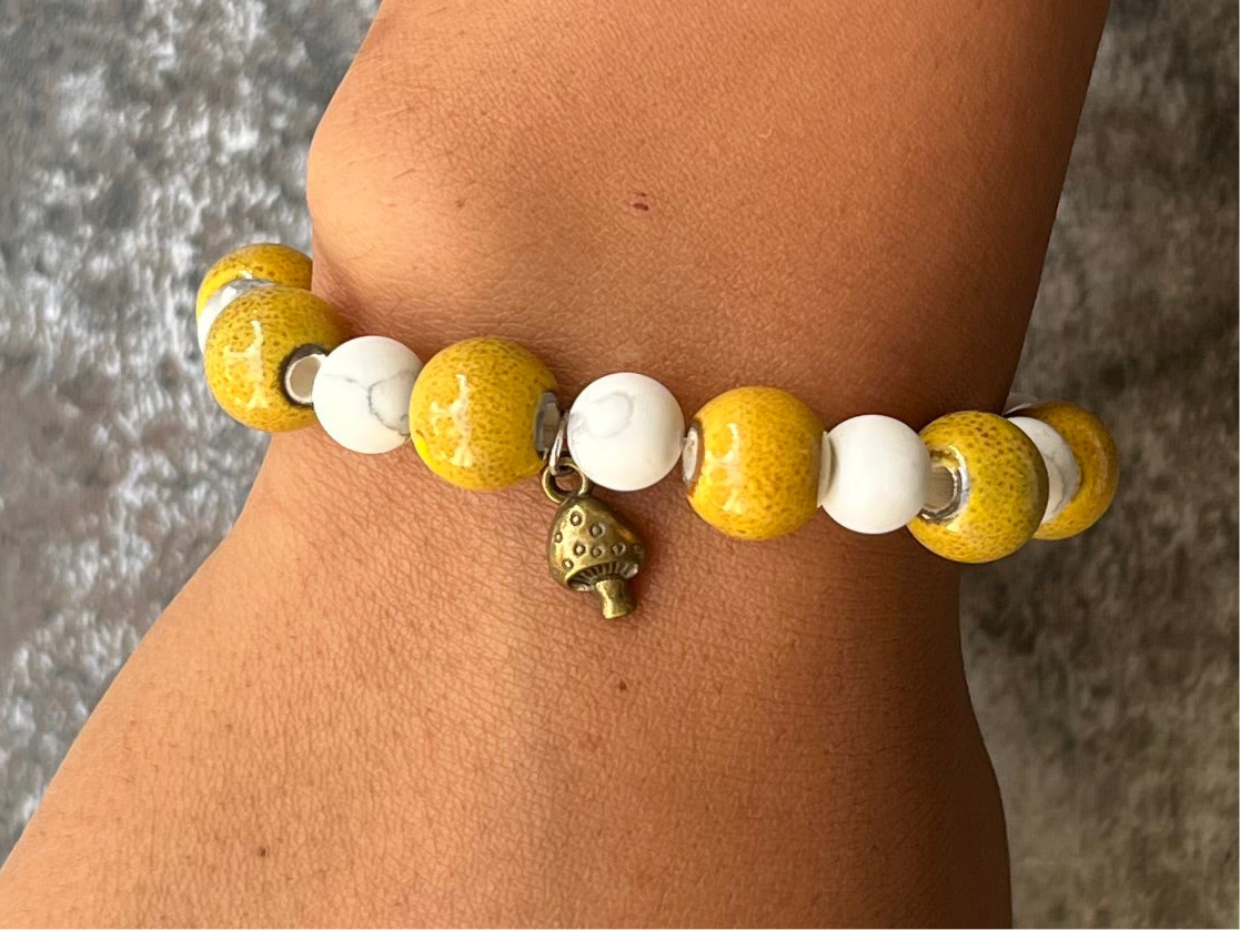 Unikat Handgemachtes Armband mit Howlith