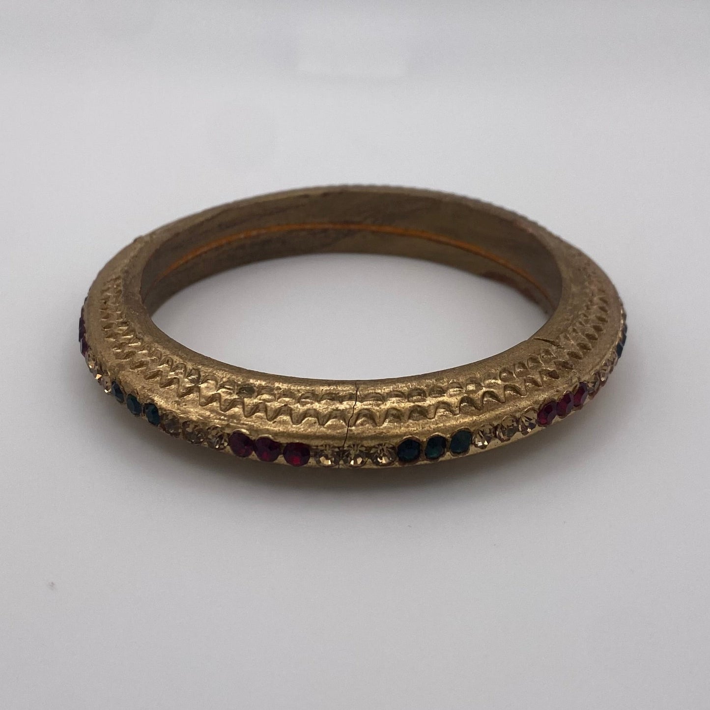 Armreif mit Glitzersteinen