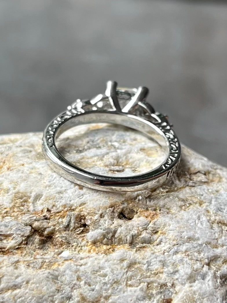Ring mit Ornamenten