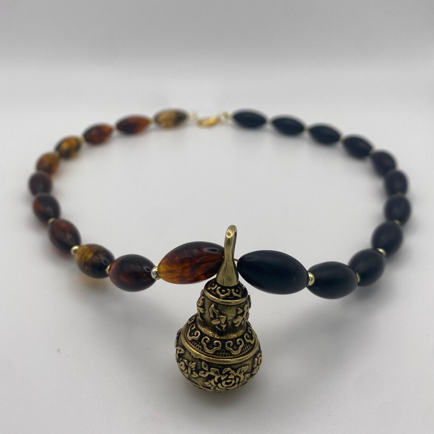 Handgemachte Halskette ‚Hidden Wish‘
