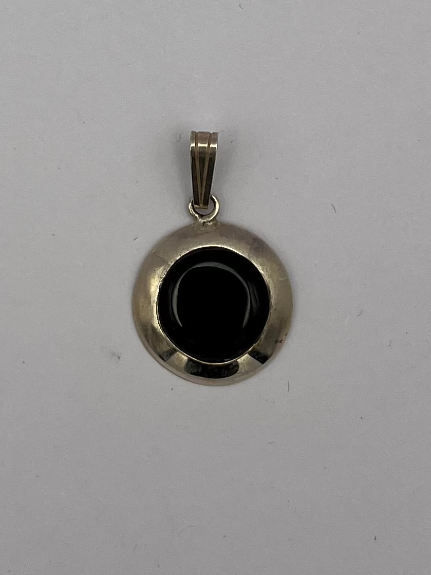 Schöner Anhänger aus 925 Silber mit Onyx