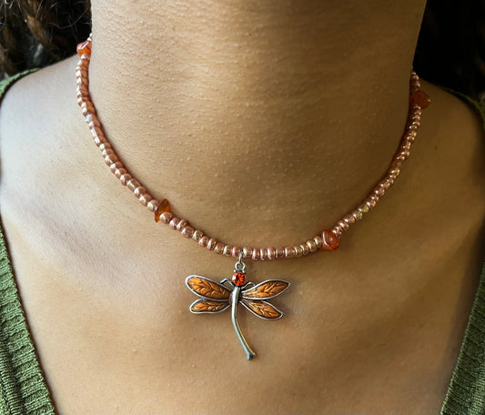 Halskette mit Libellen Charm
