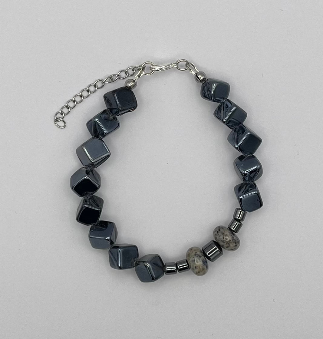 Handmade Armband mit Hämatit