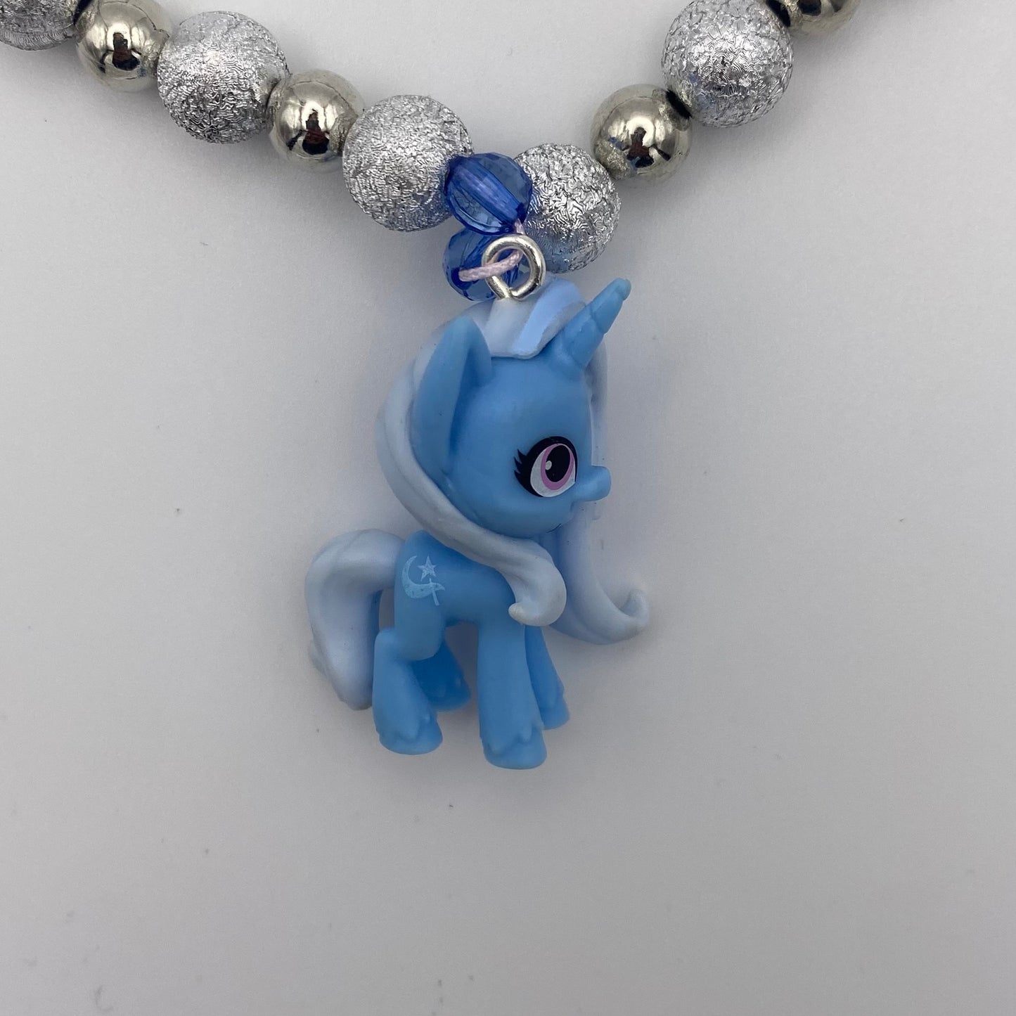 Kette mit blauem Filly-Pferdchen