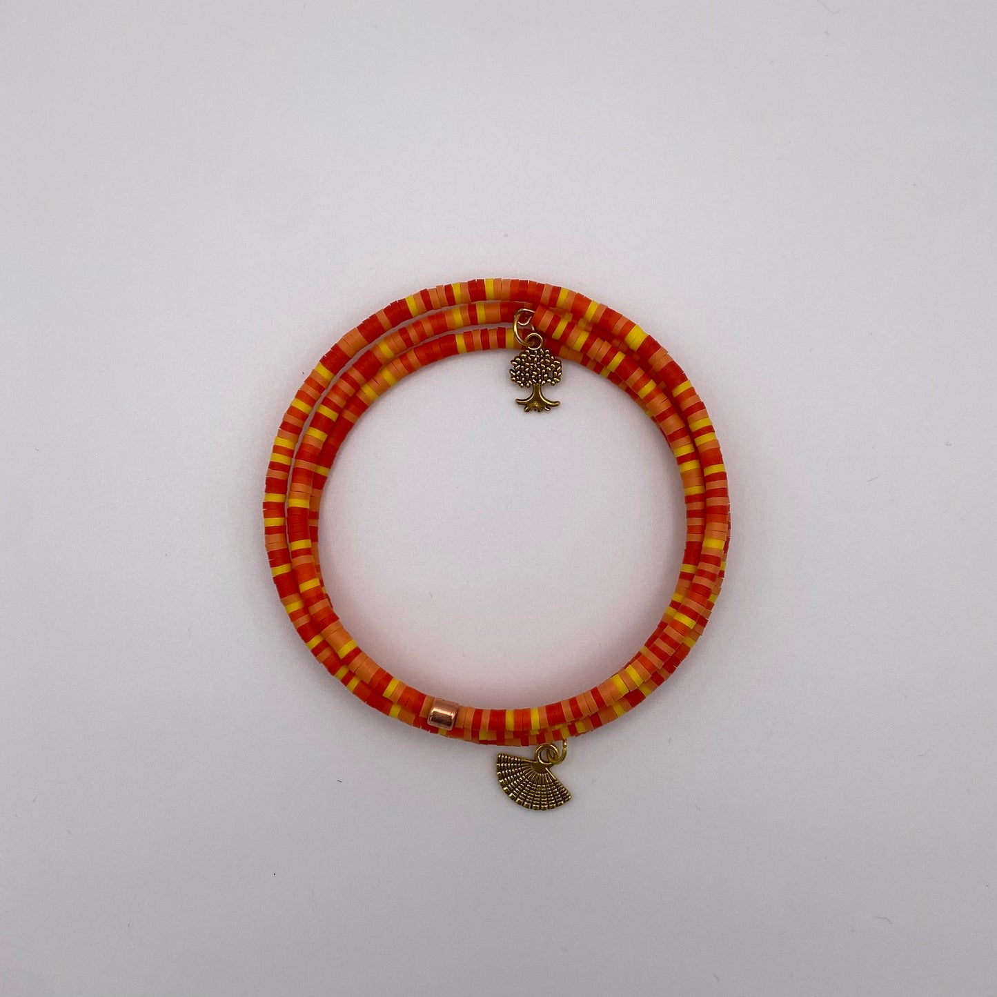 Roter Spiralarmreif