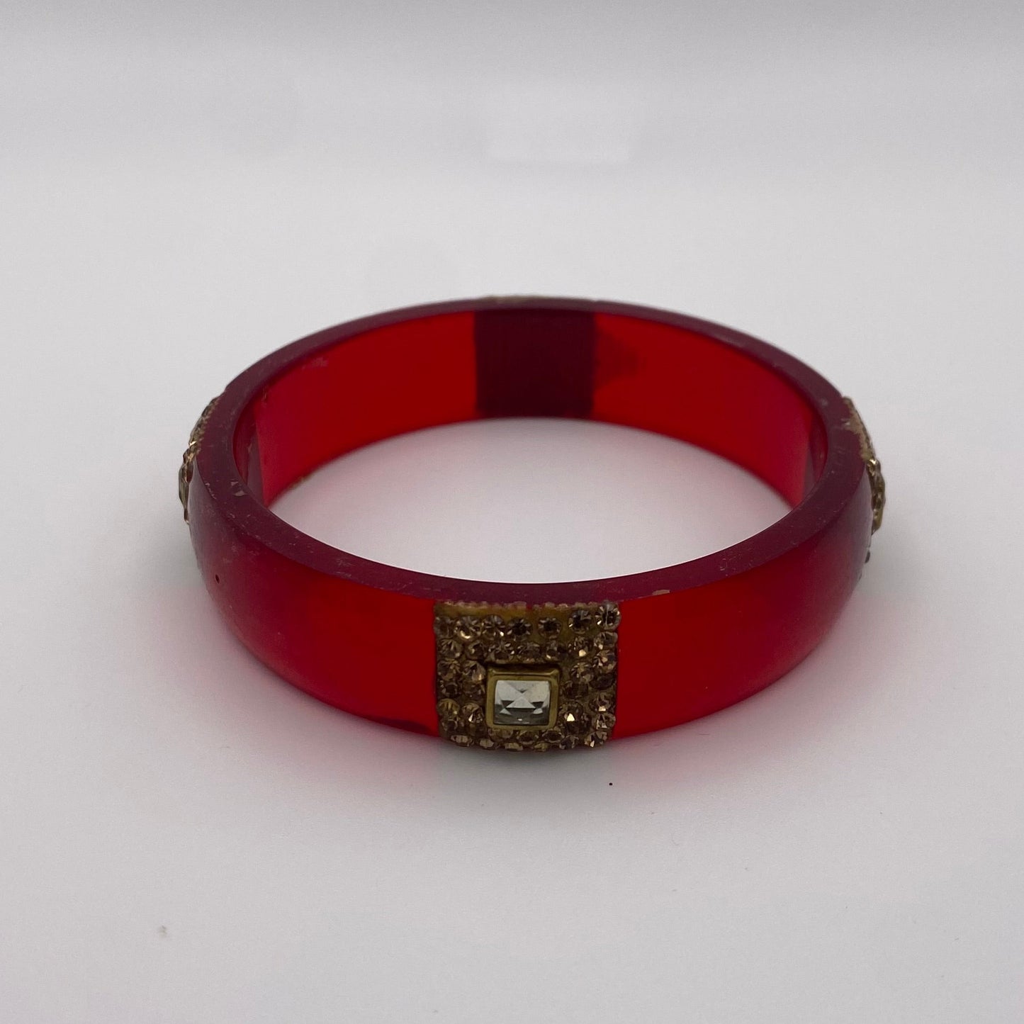 Transparenter Armreif/ Bangle mit Verzierungen