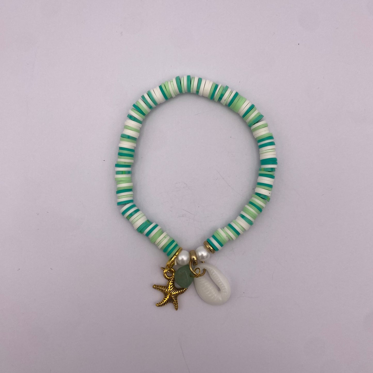 Armband mit Charms