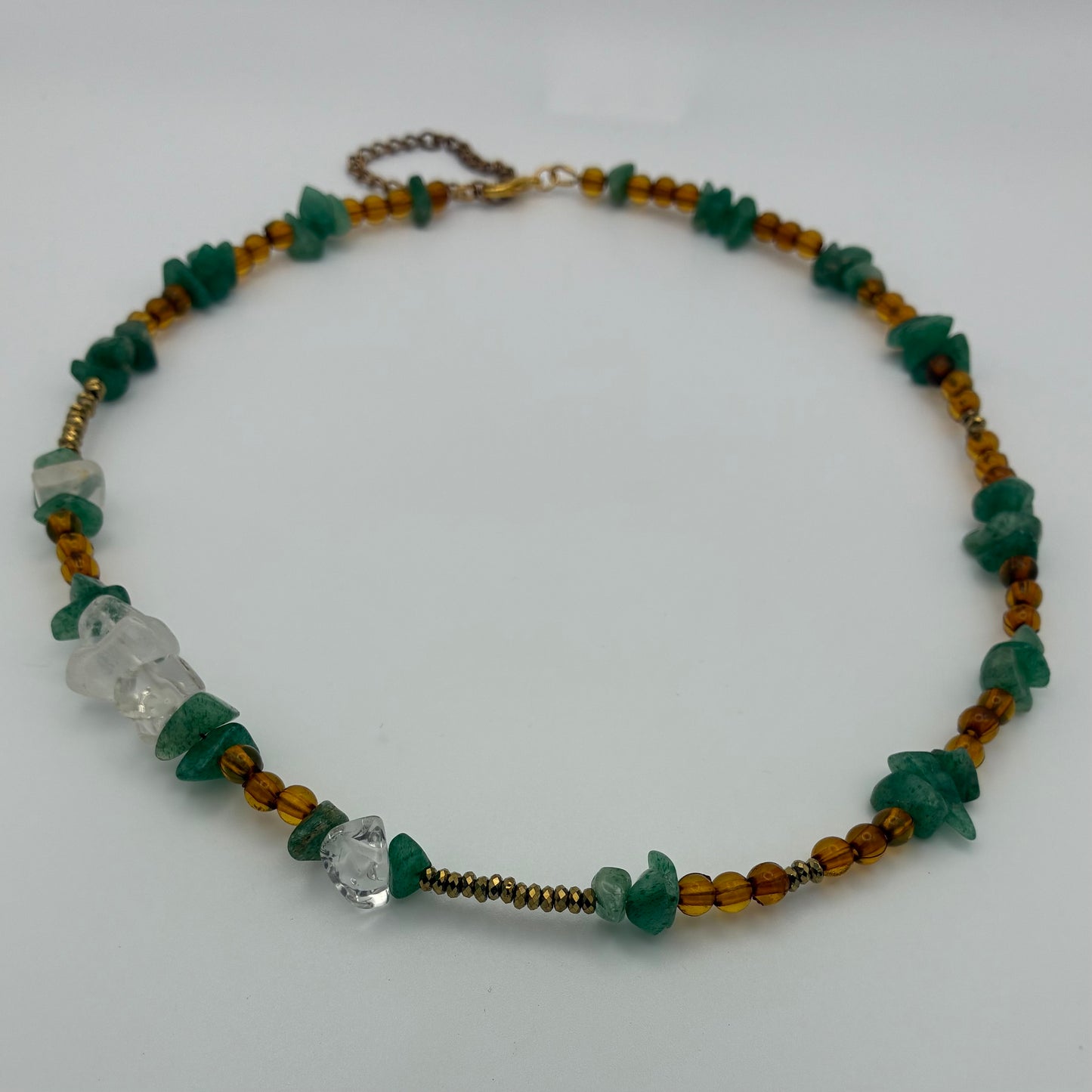 Handgemachte Kette mit Aventurin und Quarz