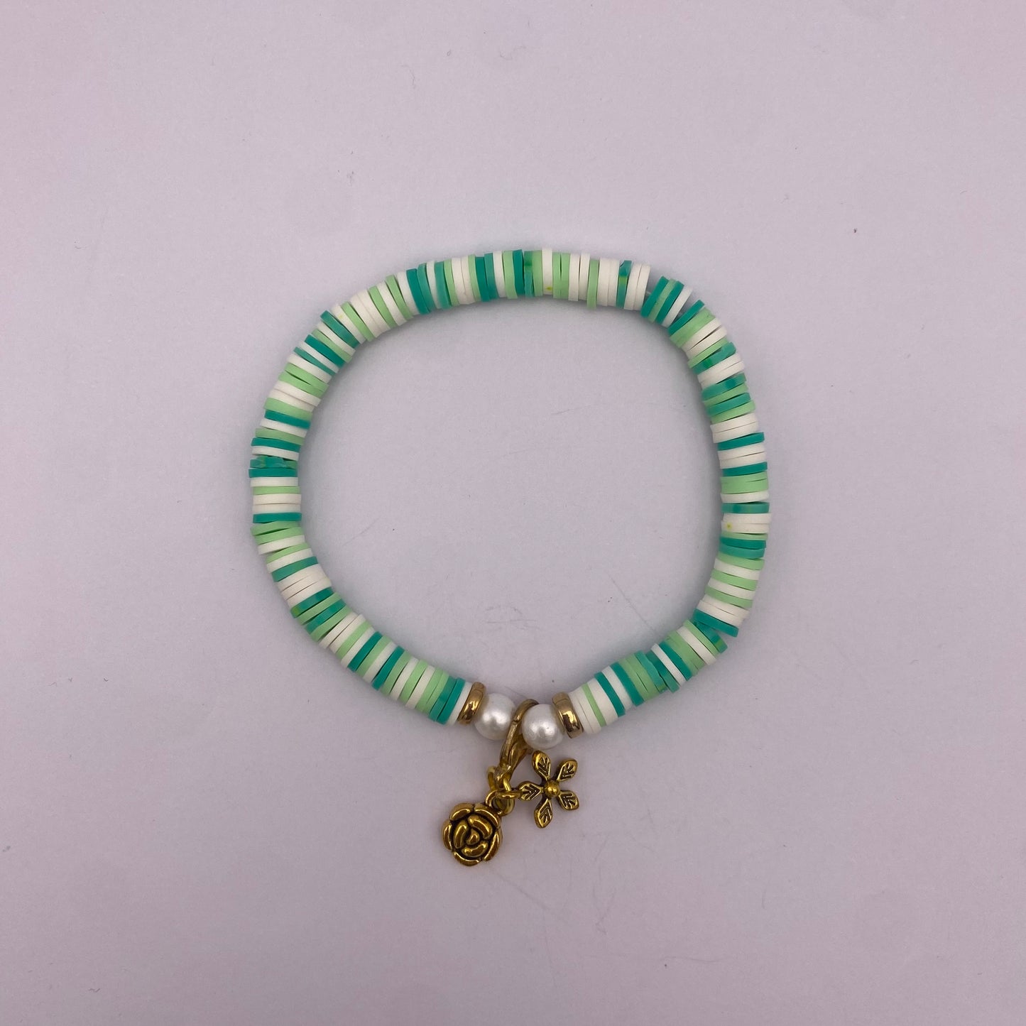 Armband mit Blumen-Anhänger